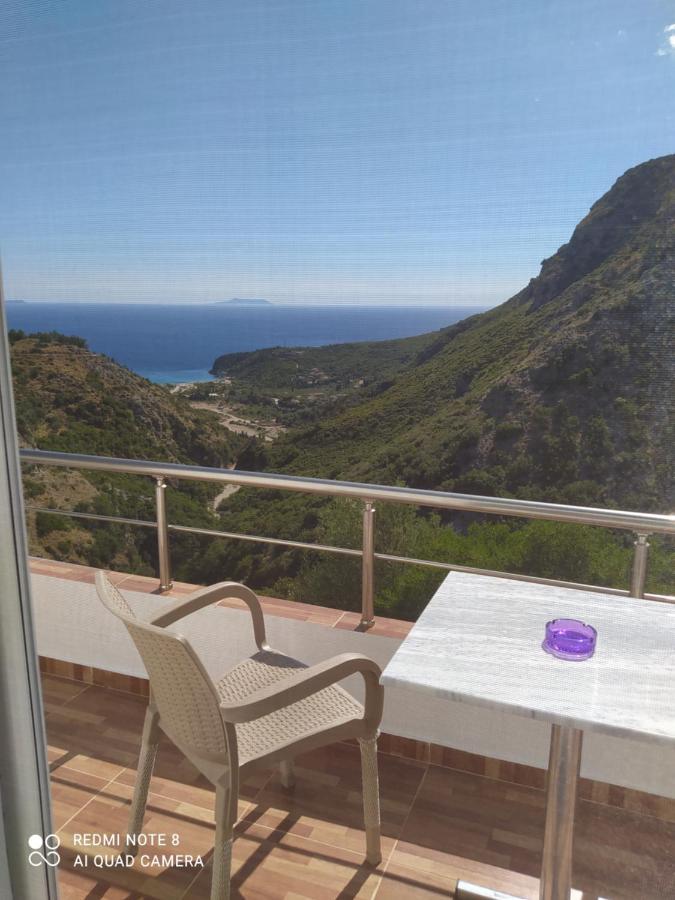 Tolis Rooms Himare Exterior foto