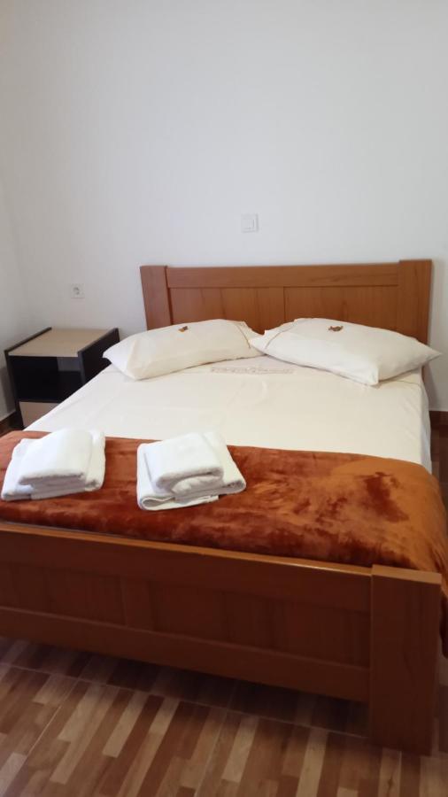 Tolis Rooms Himare Exterior foto