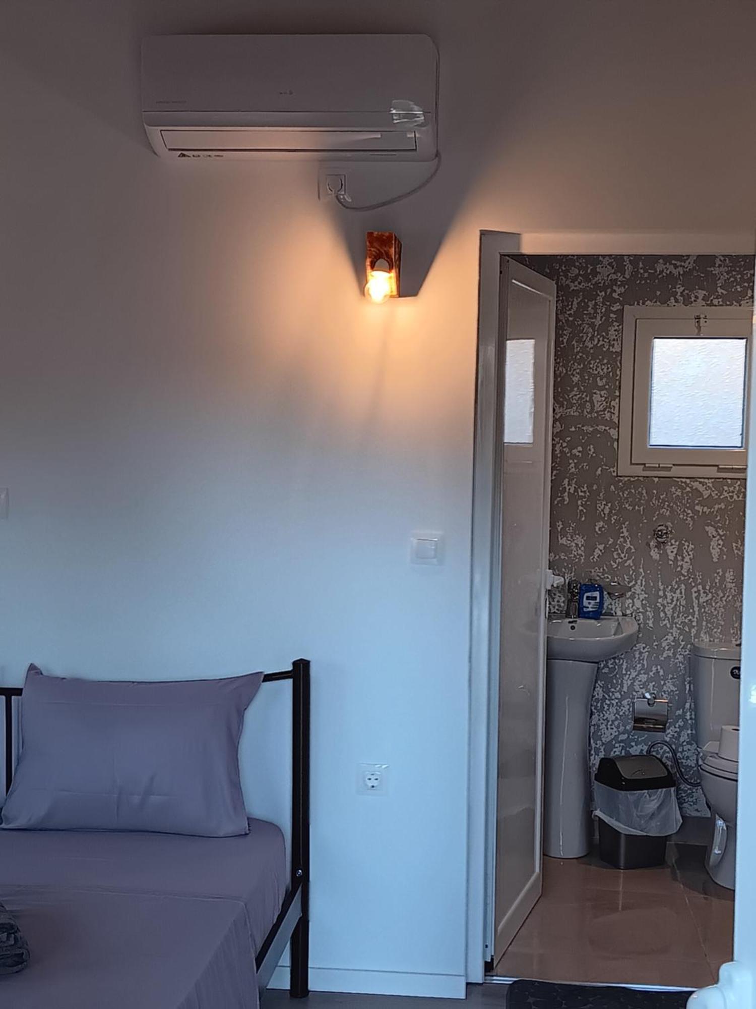 Tolis Rooms Himare Exterior foto