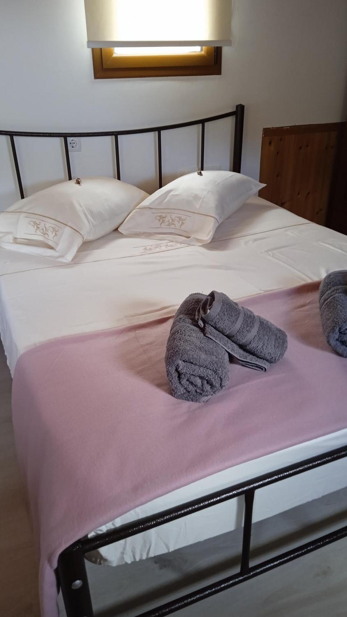Tolis Rooms Himare Exterior foto