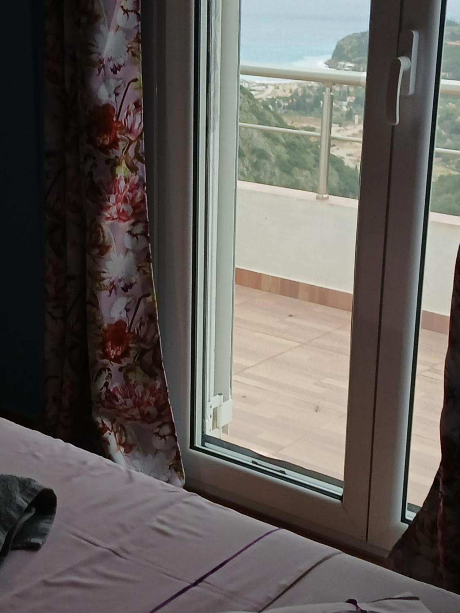 Tolis Rooms Himare Exterior foto
